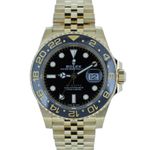 Rolex GMT-Master II 126718GRNR (2024) - Black dial 40 mm Yellow Gold case (1/6)