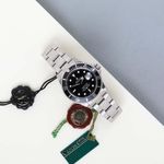 Rolex Submariner Date 16610 (2000) - Zwart wijzerplaat 40mm Staal (2/8)