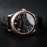 Patek Philippe Annual Calendar 5205R-011 (2025) - Green dial 40 mm Rose Gold case (3/8)
