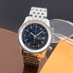 Breitling Navitimer World A24322 (2005) - 46 mm Steel case (1/8)