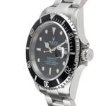 Rolex Submariner Date 16610 (Unknown (random serial)) - Black dial 40 mm Steel case (6/8)