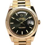 Rolex Day-Date 40 228238 (2022) - Black dial 40 mm Yellow Gold case (1/8)