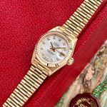 Rolex Lady-Datejust 69178G (1993) - Silver dial 26 mm Yellow Gold case (5/8)
