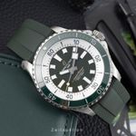 Breitling Superocean 44 A17376A31L1S1 (Unknown (random serial)) - Green dial 44 mm Steel case (2/8)
