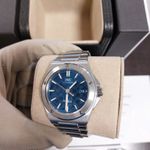 IWC Ingenieur Automatic IW328907 (2025) - Blue dial 40 mm Steel case (3/8)