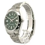 Rolex Oyster Perpetual 41 124300 (2021) - Green dial 41 mm Steel case (3/8)