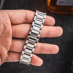 Cartier Tank WSTA0107 (2025) - Silver dial 22 mm Steel case (4/8)