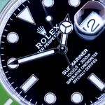 Rolex Submariner Date 126610LV (2024) - Zwart wijzerplaat 41mm Staal (2/8)