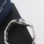 Breitling Avenger A32397 (2025) - 43 mm Steel case (5/8)