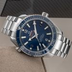 Omega Seamaster Planet Ocean 232.90.42.21.03.001 (2016) - Blauw wijzerplaat 42mm Titanium (2/8)
