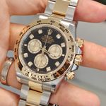 Rolex Daytona 126503 (2025) - Zwart wijzerplaat 40mm Goud/Staal (2/4)