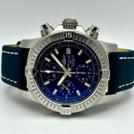 Breitling Avenger A13385101C1X1 (2024) - Blauw wijzerplaat 43mm Staal (2/8)