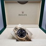 Rolex Day-Date 36 128238 (2024) - Grey dial 36 mm Yellow Gold case (5/6)