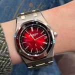 Audemars Piguet Royal Oak Jumbo 16202XT.OO.1240XT.01 (2025) - Red dial 39 mm Titanium case (1/4)
