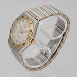 Omega Constellation 13123000 (Unknown (random serial)) - White dial 36 mm Gold/Steel case (7/8)