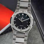 Hublot Classic Fusion 548.NX.1170.NX (2019) - Black dial 42 mm Titanium case (3/8)