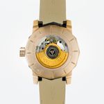 Corum Admiral's Cup Competition 40 082.951.850089 PN34 (2024) - White dial 40 mm Rose Gold case (4/8)