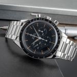 Omega Speedmaster 310.30.40.50.06.001 (Unknown (random serial)) - Black dial 40 mm Steel case (2/8)