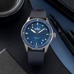 Blancpain Fifty Fathoms Bathyscaphe 5000-0240-NAOA (Onbekend (willekeurig serienummer)) - Blauw wijzerplaat 44mm Keramiek (1/8)