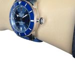 Breitling Superocean Heritage UB2010161C1S1 (2024) - Blue dial 42 mm Gold/Steel case (3/8)