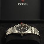 Tudor Royal 28600 (2026) - 41mm Staal (6/10)