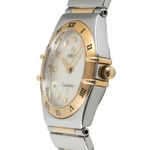 Omega Constellation 1371.71.00 (1998) - White dial 26 mm Gold/Steel case (6/8)