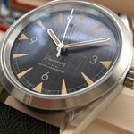 Omega Seamaster Railmaster 220.12.40.20.01.001 (2023) - Black dial 40 mm Steel case (7/8)