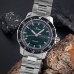 Sinn 104 104.0131 (Onbekend (willekeurig serienummer)) - Groen wijzerplaat 41mm Staal (3/8)