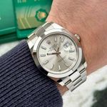 Rolex Datejust 41 126300 (2021) - Silver dial 41 mm Steel case (2/8)