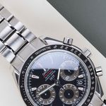 Omega Speedmaster Date 323.30.40.40.01.001 (2012) - Grey dial 40 mm Steel case (3/8)