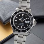 Rolex Submariner Date 16610 (1993) - Zwart wijzerplaat 40mm Staal (3/8)