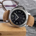 Panerai Luminor Base Logo PAM01086 (Unknown (random serial)) - Black dial 44 mm Steel case (2/8)