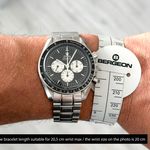 Omega Speedmaster Professional Moonwatch 311.32.42.30.01.001 (2017) - Black dial 42 mm Steel case (5/8)