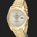 Rolex Day-Date 40 228238 (2023) - Silver dial 40 mm Yellow Gold case (1/8)
