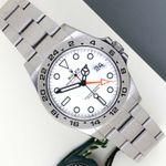 Rolex Explorer II 226570 (2023) - White dial 42 mm Steel case (1/8)