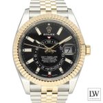 Rolex Sky-Dweller 336933 (2024) - Zwart wijzerplaat 42mm Goud/Staal (2/8)