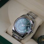 Rolex Sky-Dweller 336934 (2023) - Groen wijzerplaat 42mm Goud/Staal (2/8)