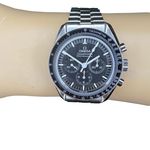 Omega Speedmaster Professional Moonwatch 310.30.42.50.01.001 (2024) - Black dial 42 mm Steel case (2/8)