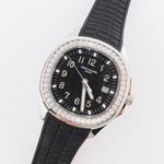 Patek Philippe Aquanaut 5267/200A-001 (2025) - Zwart wijzerplaat 39mm Staal (1/5)