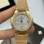 Patek Philippe Nautilus 7010R-011 (2020) - Zilver wijzerplaat 32mm Roségoud (7/8)