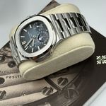 Patek Philippe Nautilus 5712/1A-001 - (3/4)