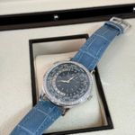 Patek Philippe World Time 7130G-016 (2023) - Blauw wijzerplaat 36mm Witgoud (7/8)