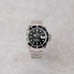 Rolex Submariner Date 16610LV (2004) - Black dial 40 mm Steel case (1/8)