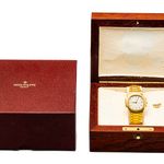 Patek Philippe Nautilus 3800J (Onbekend (willekeurig serienummer)) - Wit wijzerplaat 38mm Geelgoud (12/12)