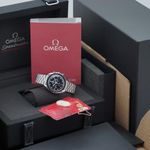 Omega Speedmaster Professional Moonwatch 310.30.42.50.01.002 (2026) - Zwart wijzerplaat 42mm Staal (2/8)