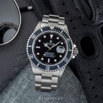 Rolex Submariner Date 16610 (1991) - Black dial 40 mm Steel case (3/8)