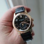Patek Philippe Annual Calendar 5205R - (3/4)