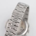 Patek Philippe Nautilus 5990/1A-001 - (3/6)