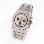 Audemars Piguet Royal Oak Chronograph 26300ST.OO.1110ST.06 (2016) - Silver dial 39 mm Steel case (5/8)