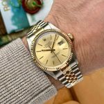 Rolex Datejust 36 16013 (1986) - Gold dial 36 mm Gold/Steel case (2/8)